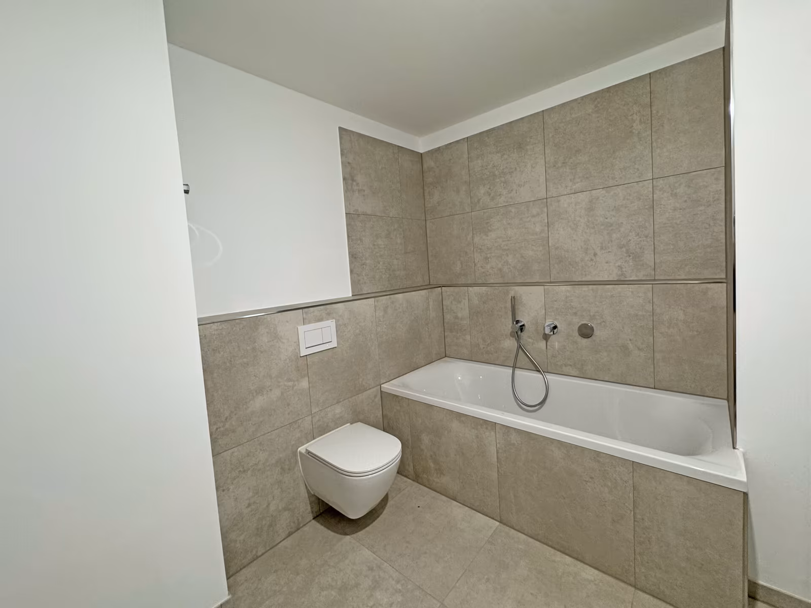 Moderne Architektur trifft Wohnqualität – 3-Zimmer-Wohnung zum Erstbezug